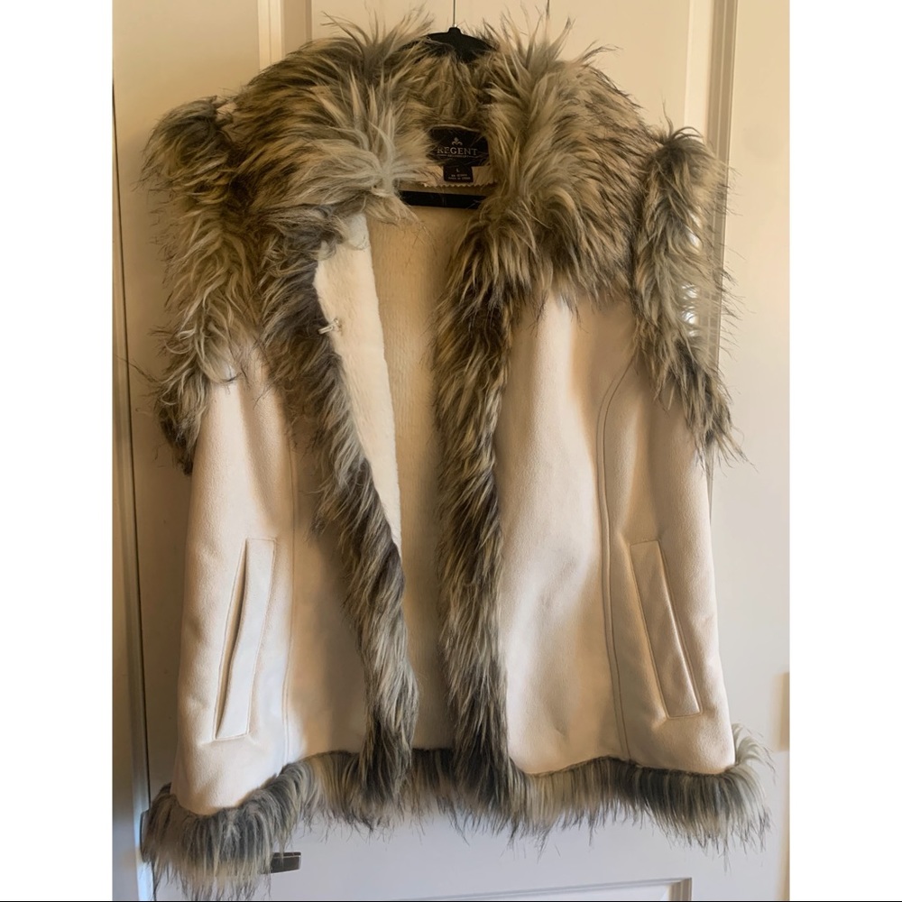 Women’s Large Faux Suede Fur Regent & Company Vest